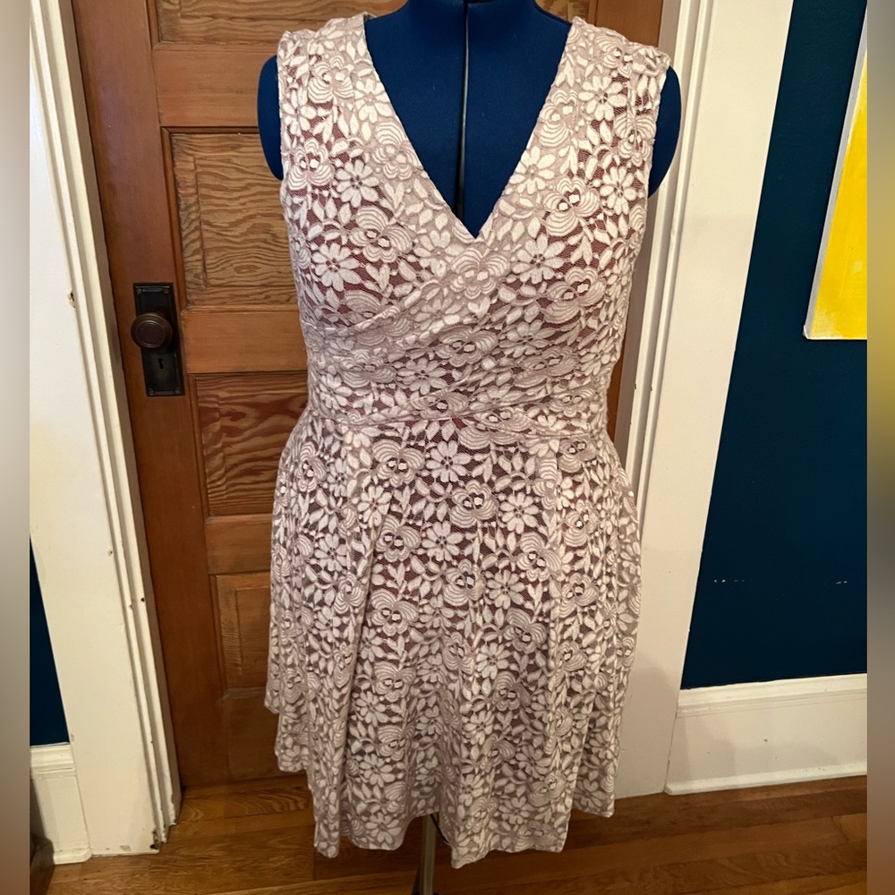 Anthropologie || Maeve || Lace top Dress || Medium